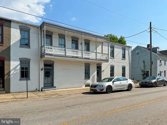 408 W Princess St, York
