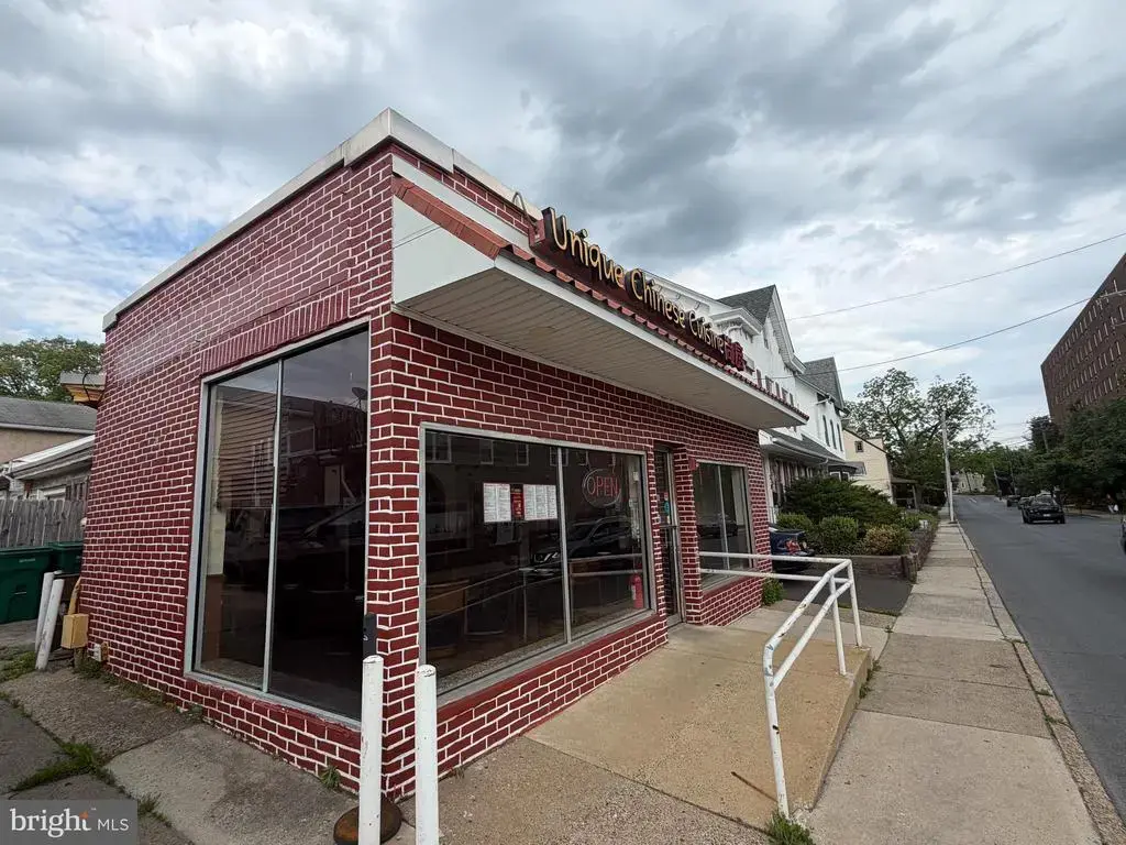 11 E Moreland Ave, HATBORO