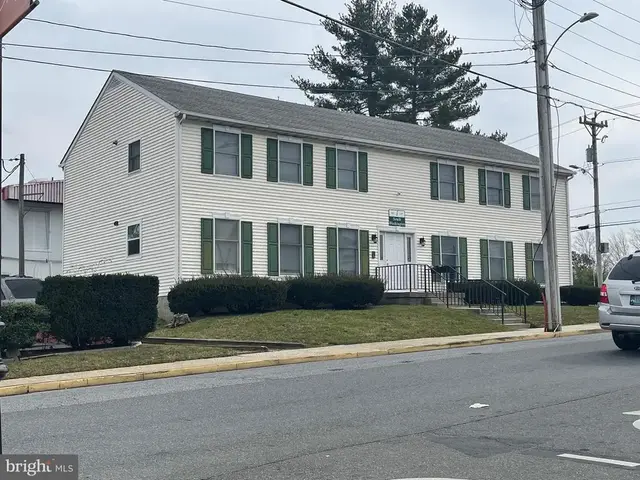 1 S Washington St, Milford