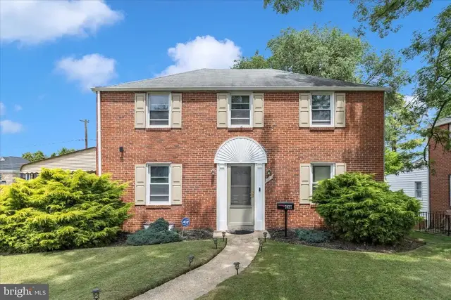 7027 Plymouth Rd, Pikesville
