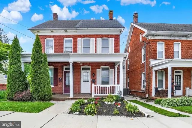 324 E Main St, Dallastown