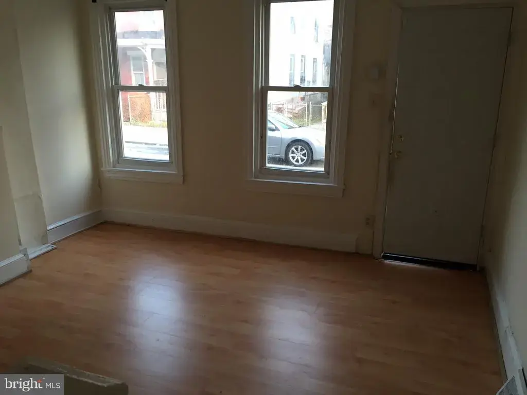 111 E Pastorius St, PHILADELPHIA