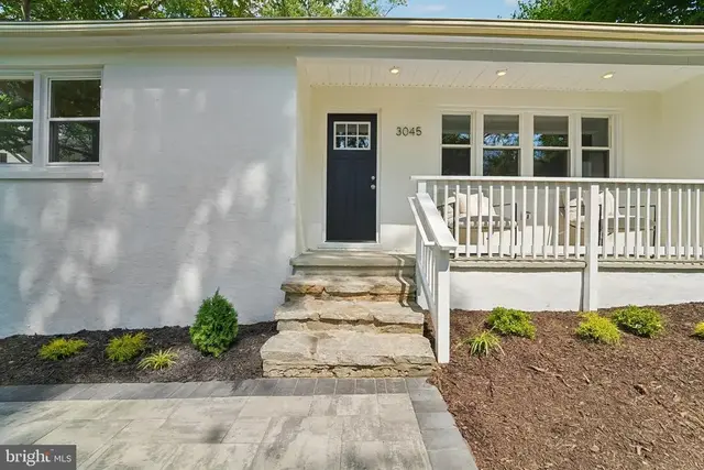 3045 Saint Johns Ln, Ellicott City