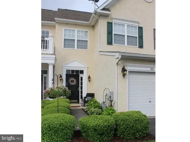 181 Gillespie Ave, Middletown