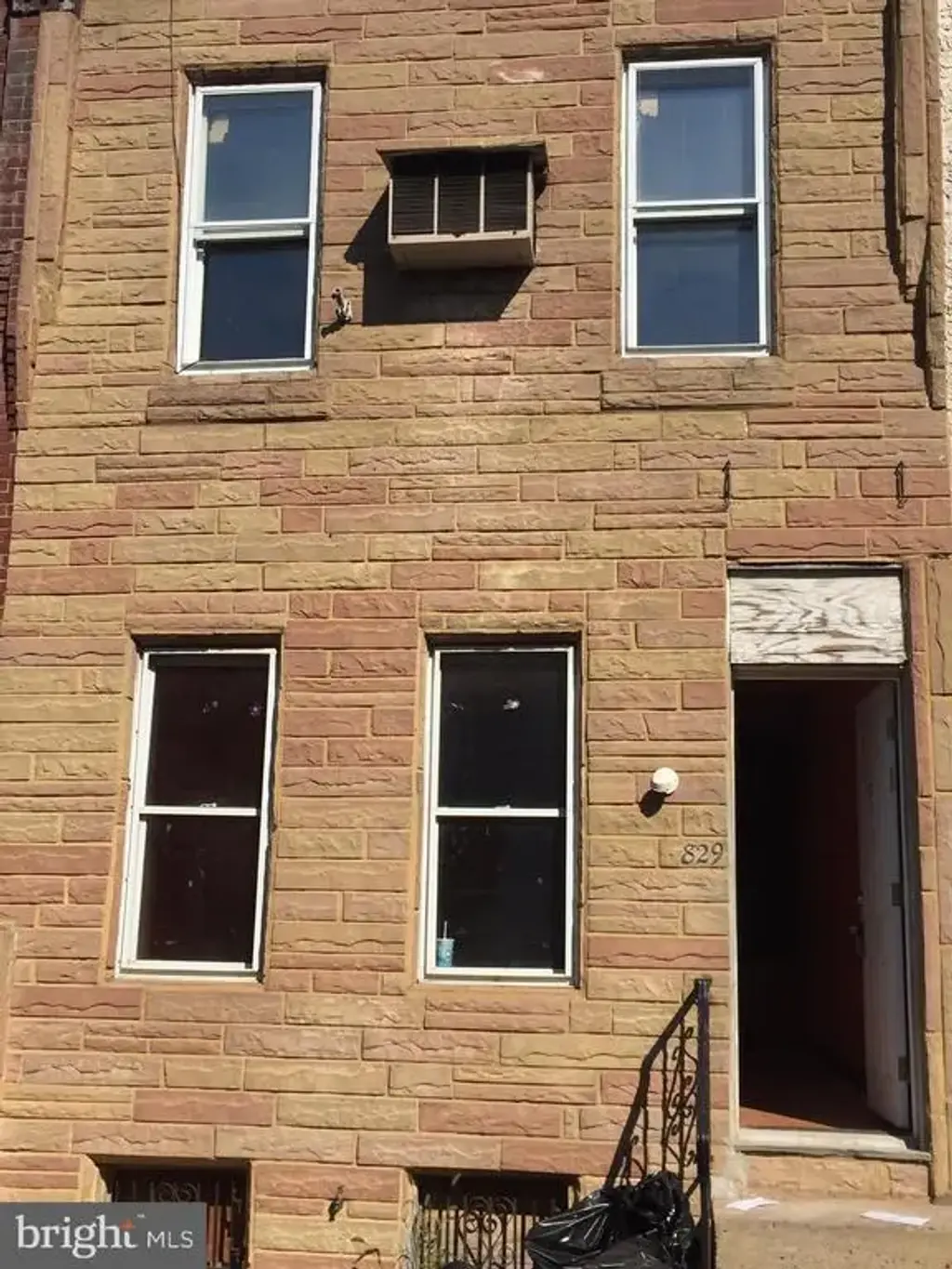 829 E Willard St, PHILADELPHIA