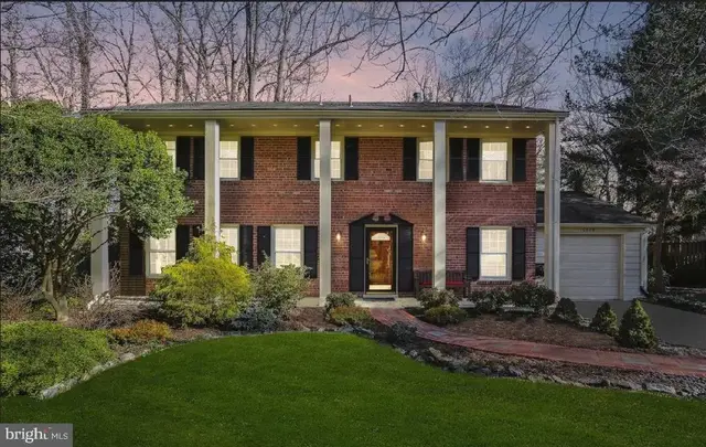 12628 Saint James Rd, Rockville