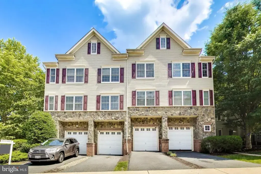 16815 Nuttal Oak Pl, WOODBRIDGE