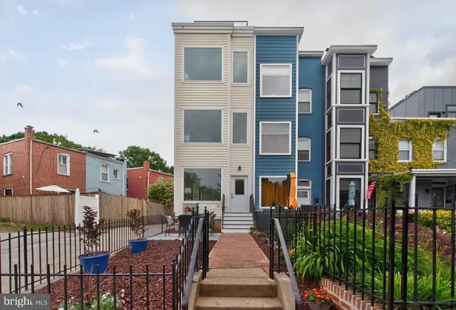 1516 North Carolina Ave Ne, Washington