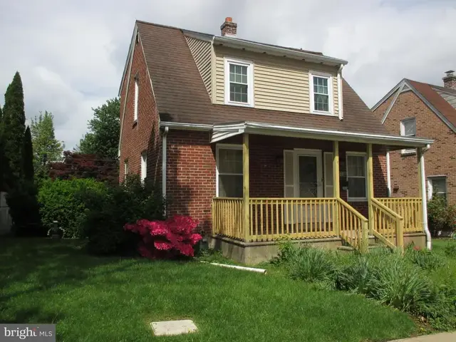 988 Midland Ave, York