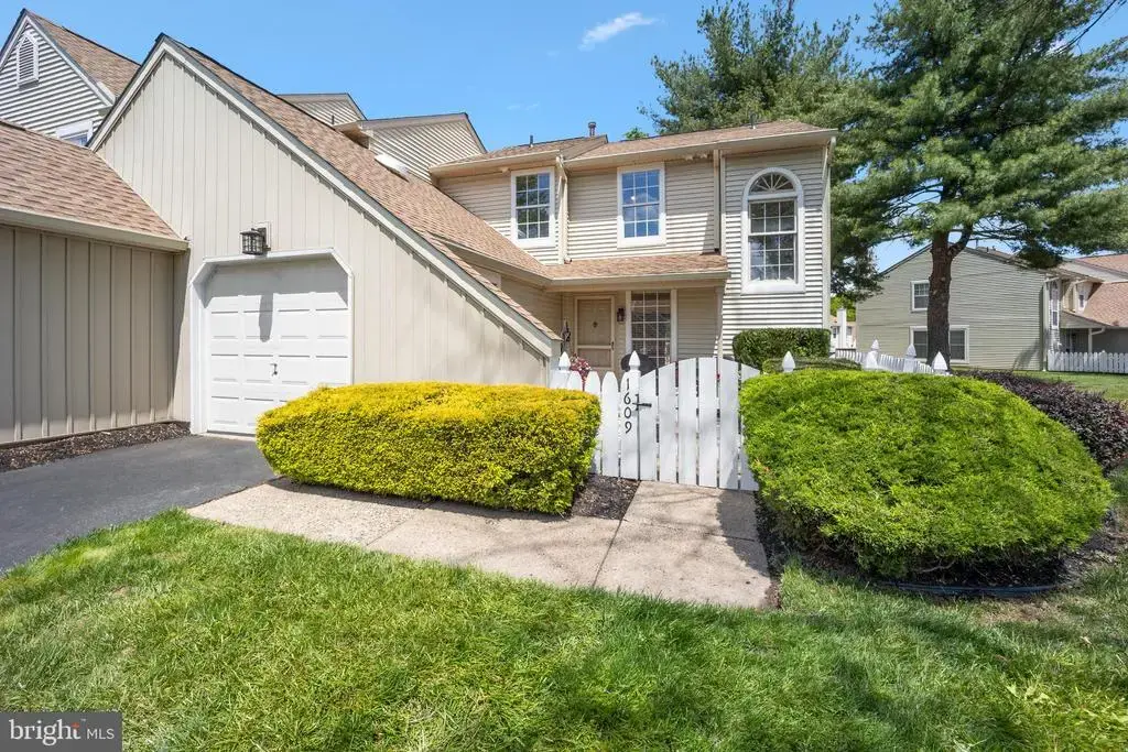 1609 Mcnelis Dr, SOUTHAMPTON
