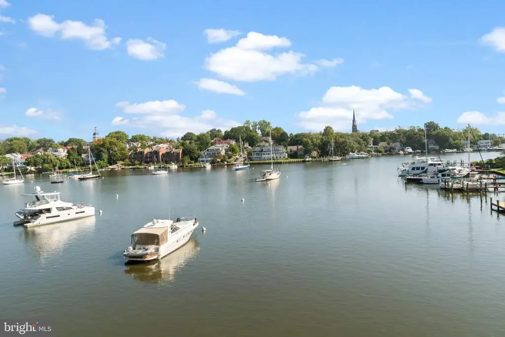 15 President Point Dr #b2, ANNAPOLIS