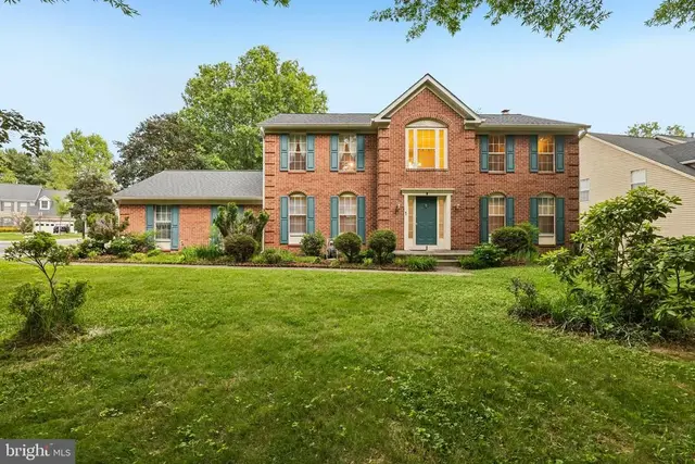 1 Chagall Ct, North Potomac