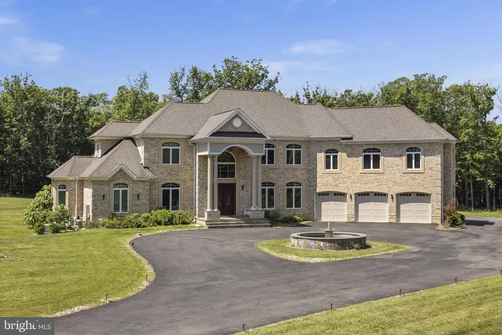 5848 Doyle Rd, CLIFTON