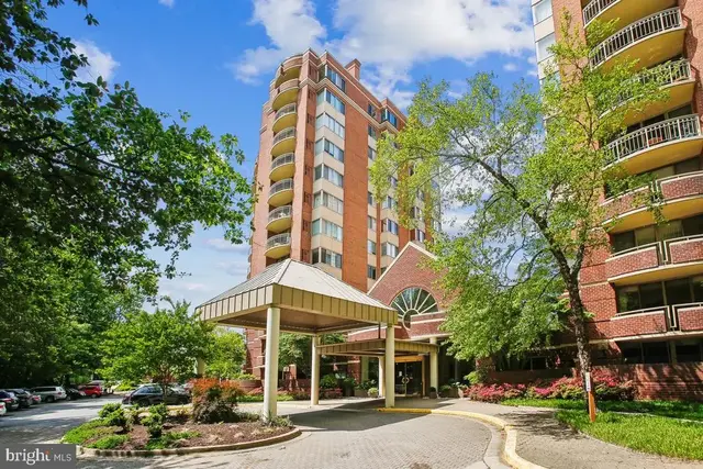 5800 Nicholson Ln #1-1206, Rockville