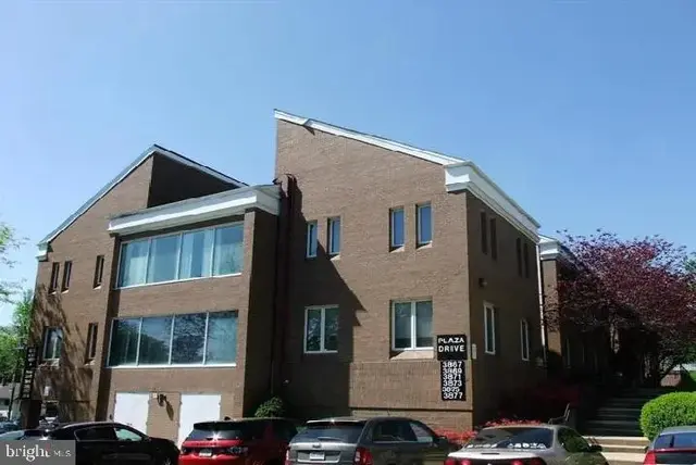 3873 Plaza Dr, Fairfax