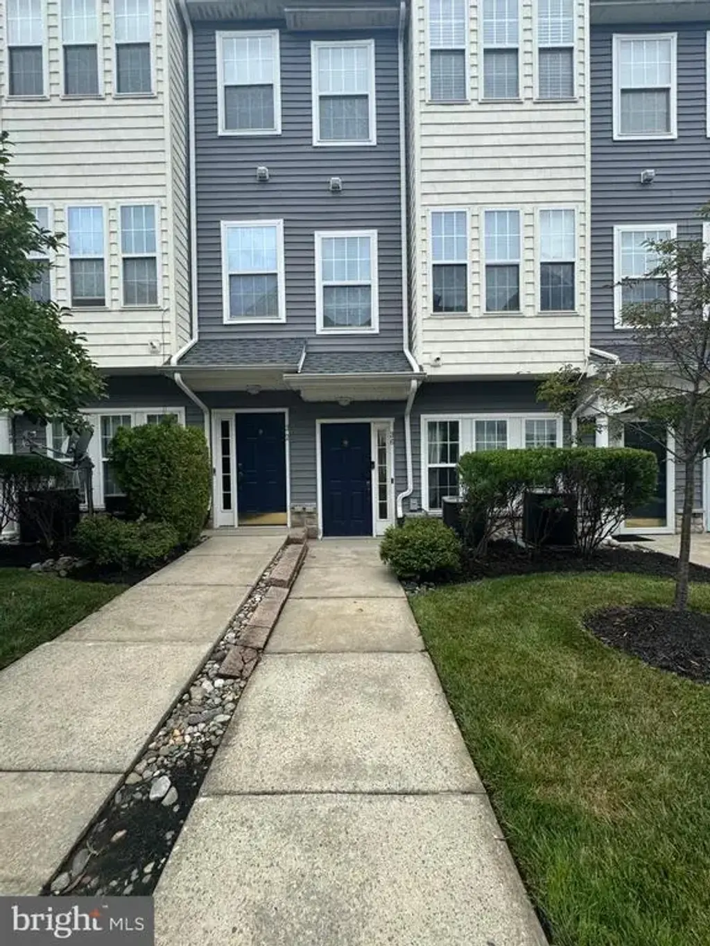 36 Swan Ct, DELRAN