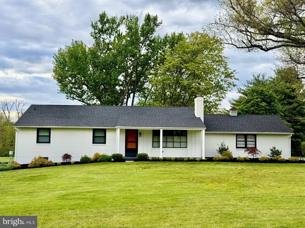 902 Route 113, SELLERSVILLE