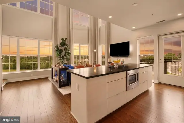 502 Diamondback Dr #404, Gaithersburg