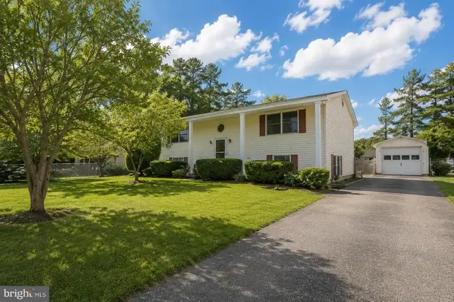 602 Evans Dr, Milford