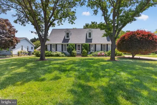 13 Harborview Rd, Lewes