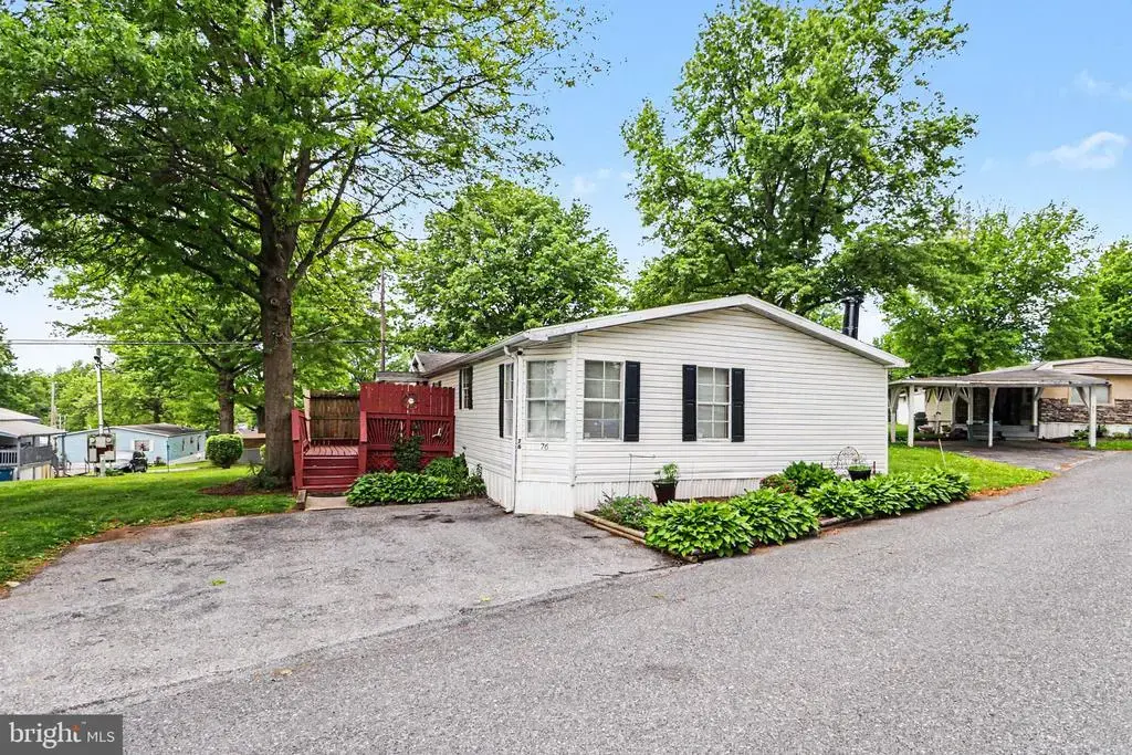 76 Mic Nan Dr, MIDDLETOWN