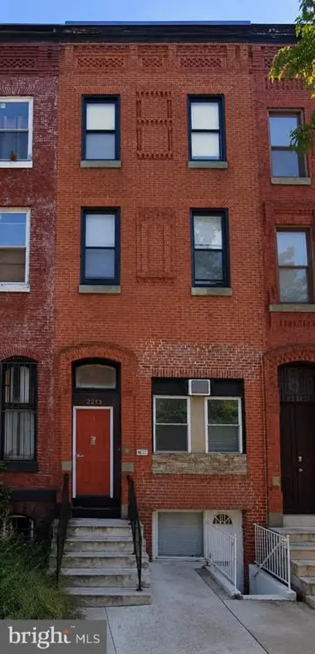 2213 N Charles St N, Baltimore