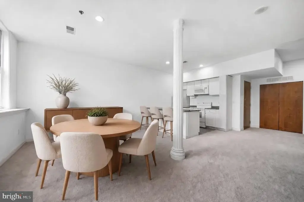 1001-13 Chestnut St #702e, PHILADELPHIA