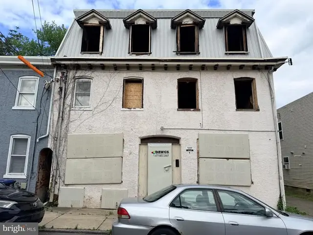 1113-1115 Upland St, Chester