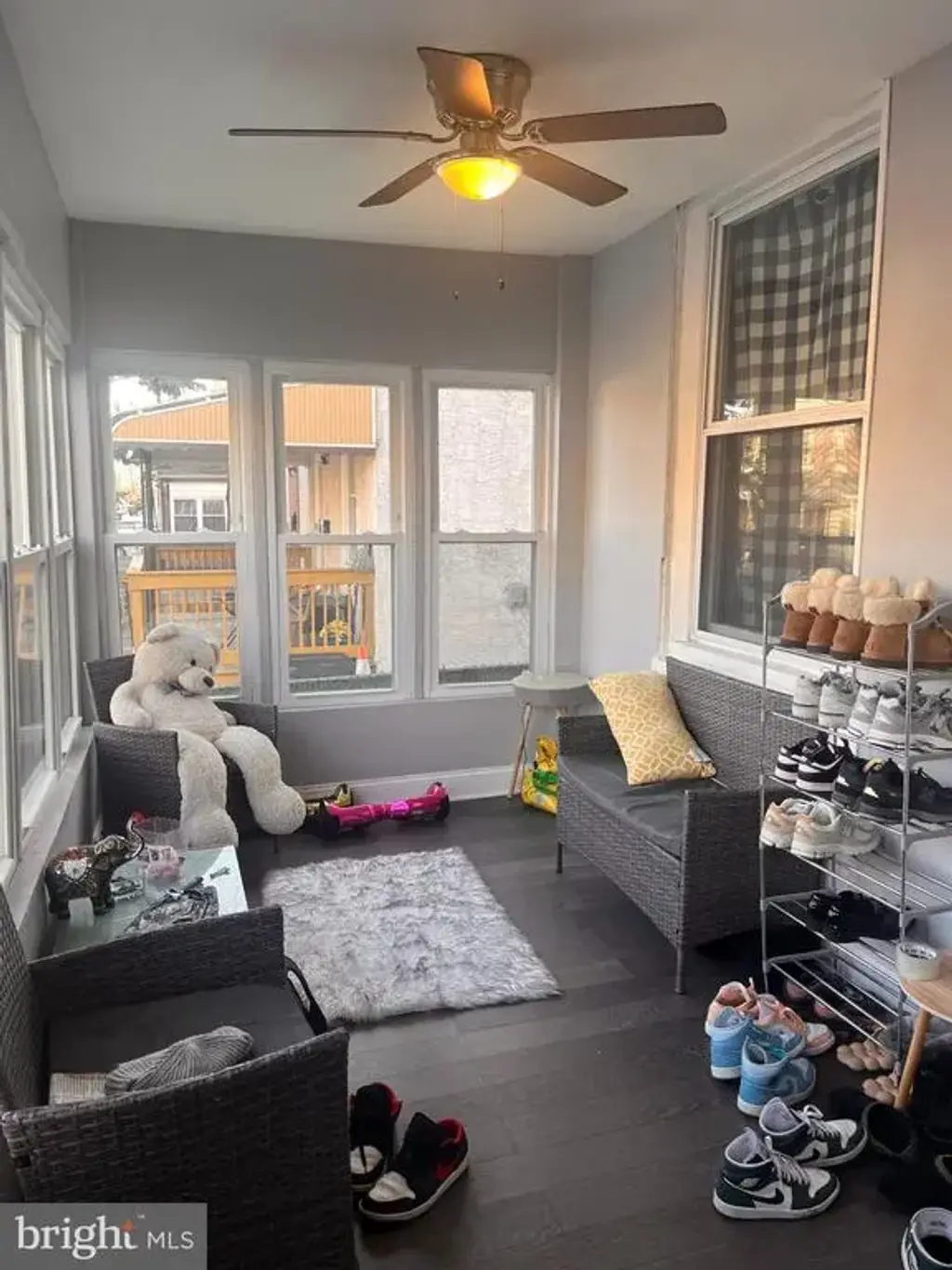94 S 6th St, DARBY