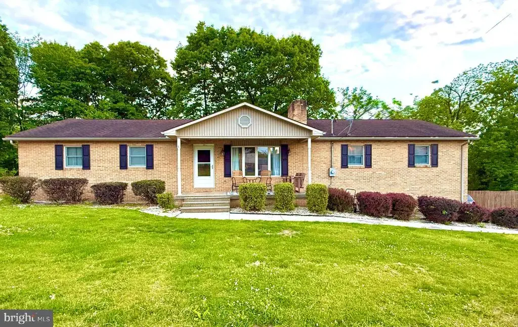 1402 Buchanan Trl Trl, MC CONNELLSBURG