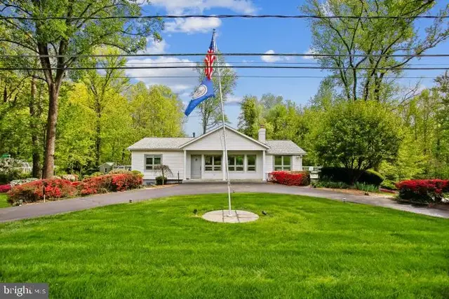 3513 Beverly Dr, Annandale