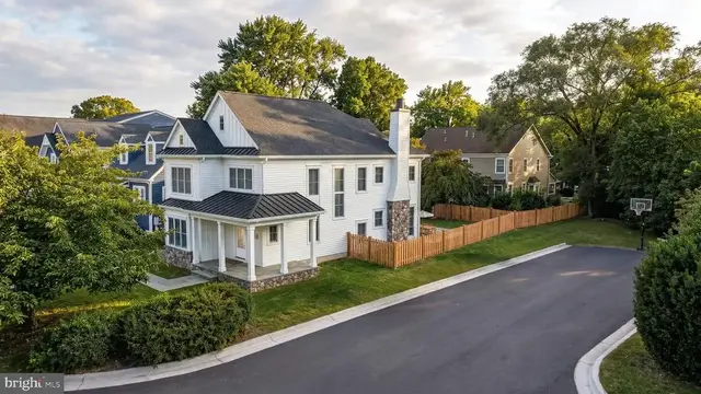 5901 Melvern Dr, Bethesda