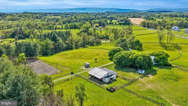 19255 Telegraph Springs Rd, Purcellville