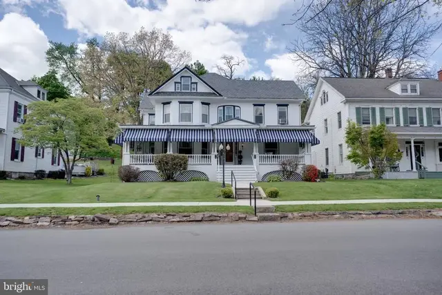 149 Walnut St, Reedsville