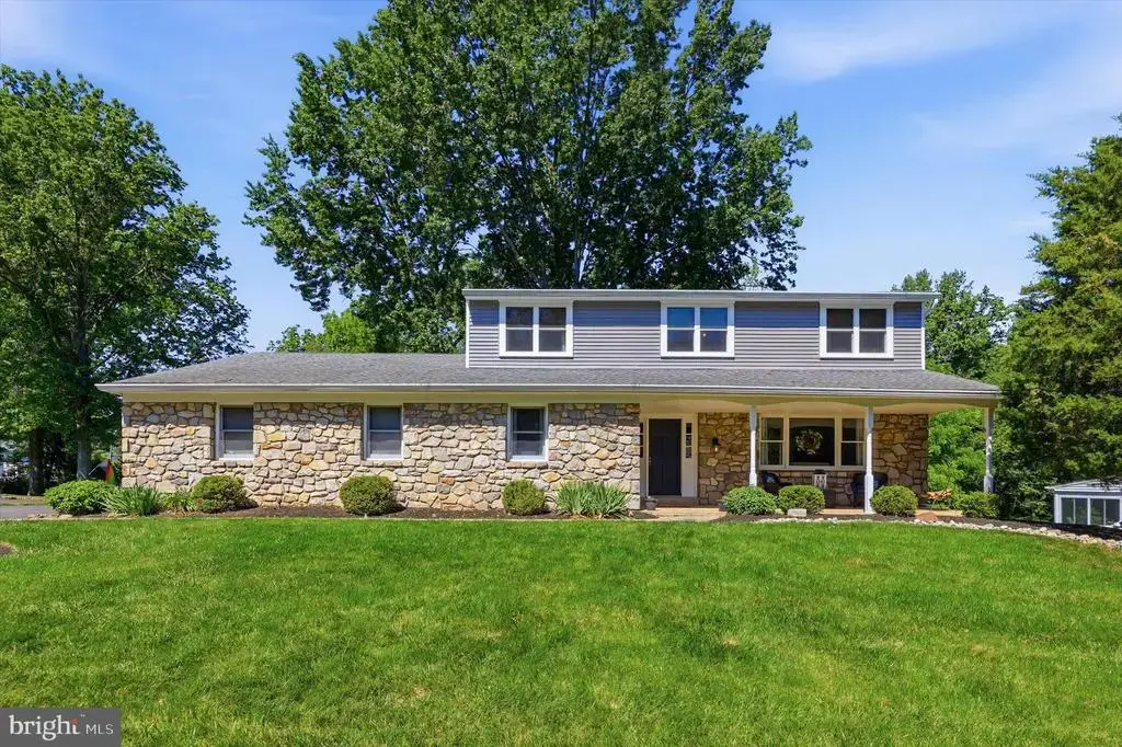 1324 University Dr, YARDLEY