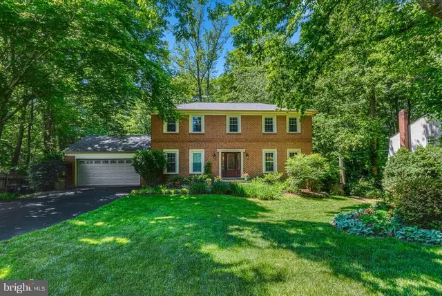 10999 Highridge St, Fairfax Station