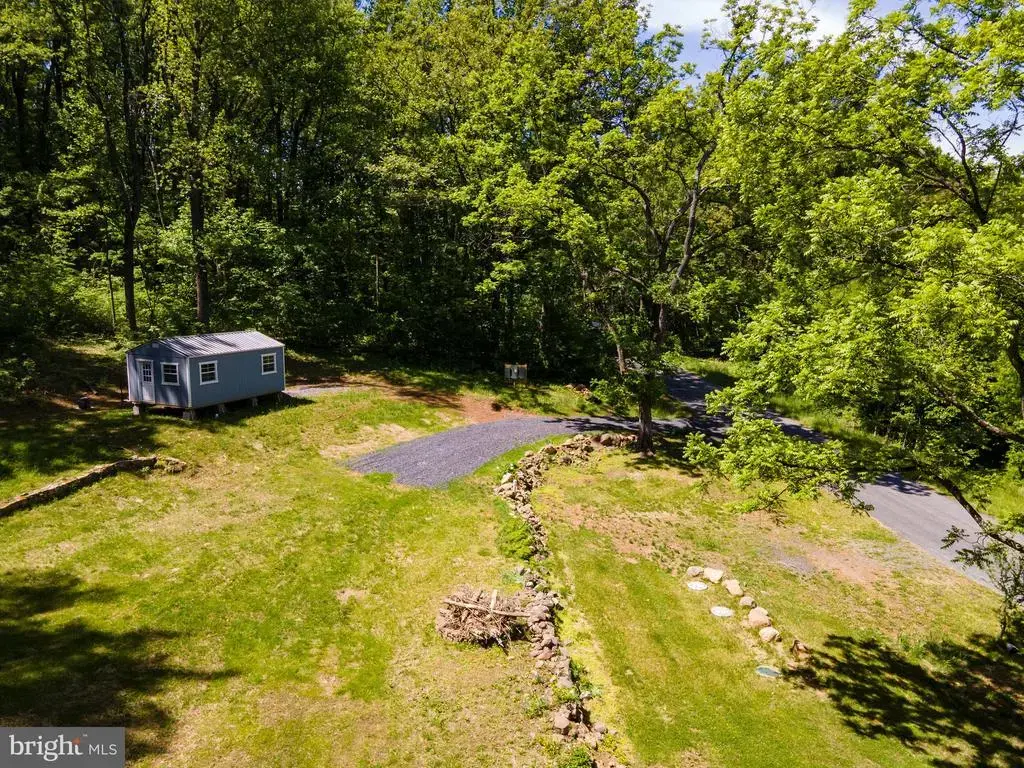 1097 Balkamore Hill Rd, STANLEY