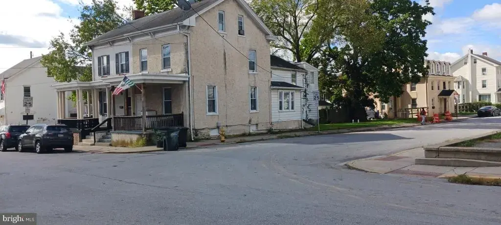 28 N 5th Ave, COATESVILLE