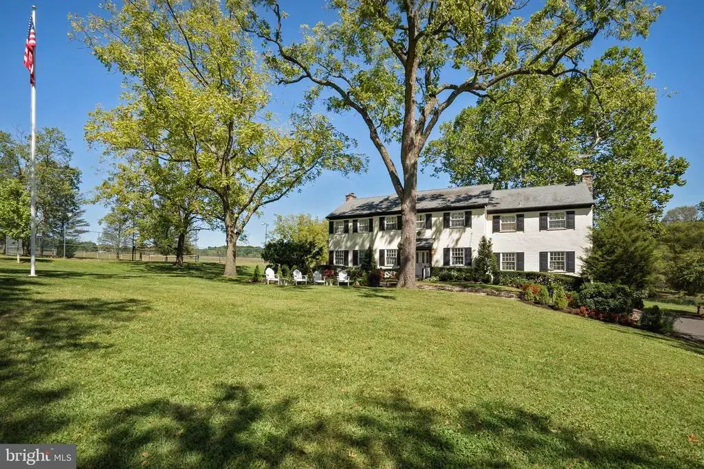 1315 Pineville Rd #main House, NEW HOPE