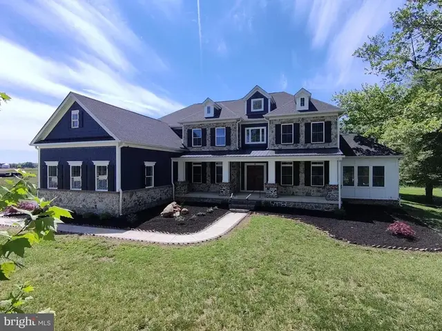 5482 Summit Bridge Rd, Townsend