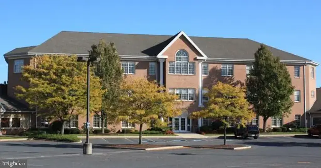 2151 Linglestown Rd #210, HARRISBURG