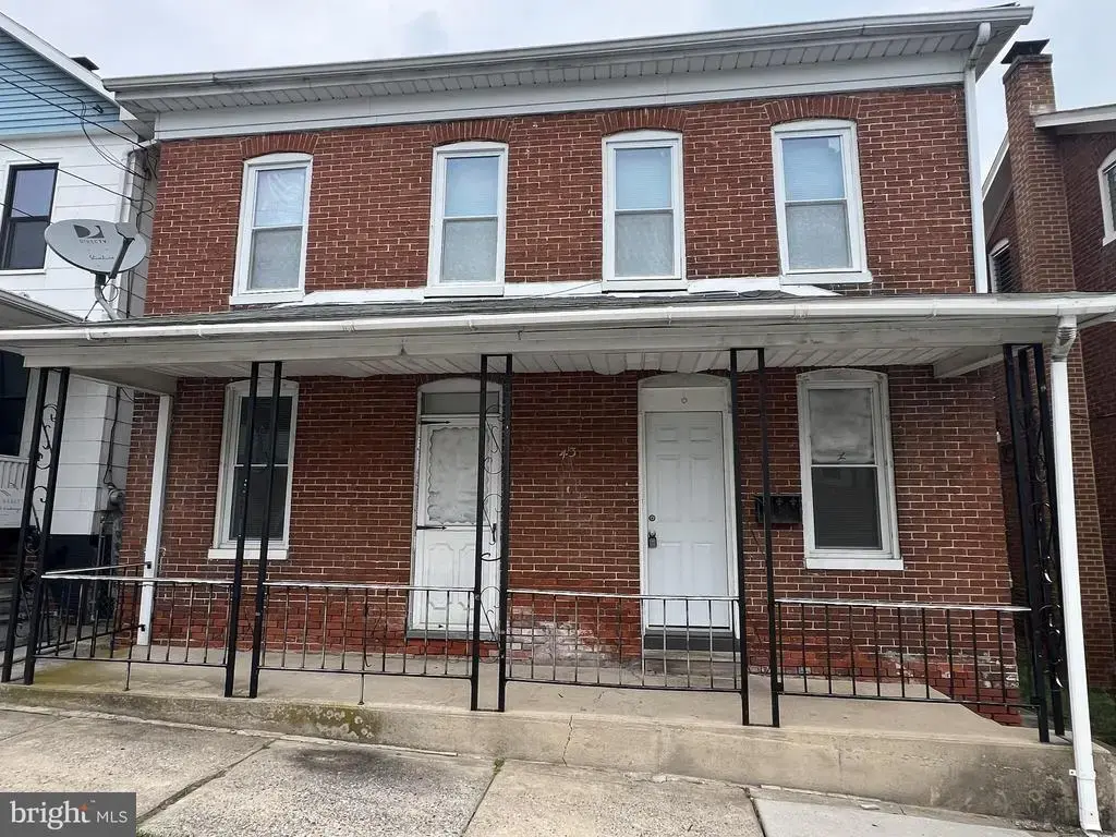 43 S East St, SPRING GROVE