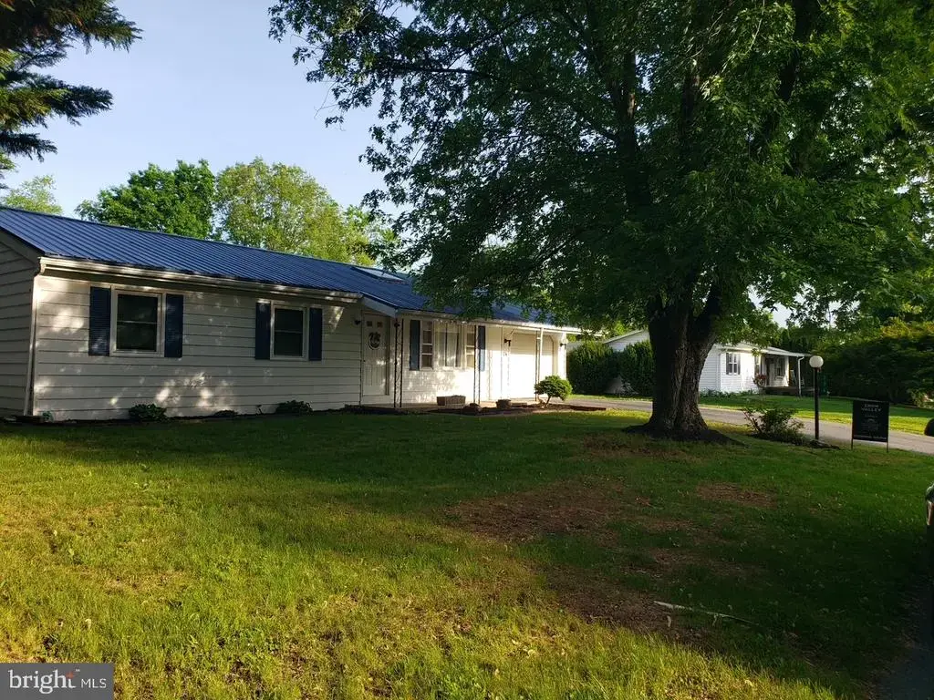 376 Valley Drive, FAYETTEVILLE