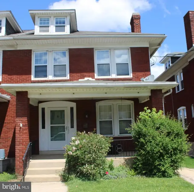 537 W Jackson St, York