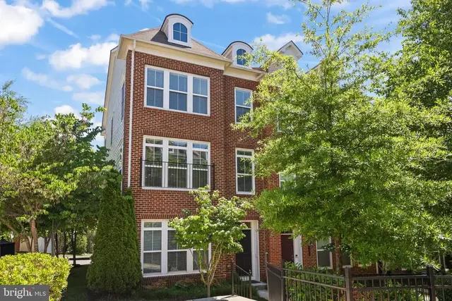 9640 Pullman Pl, Fairfax