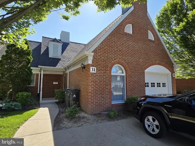 31 W Village Rd, Newark