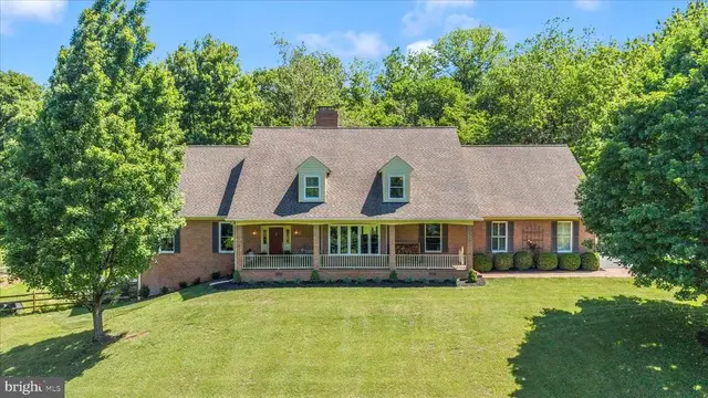 6742 Deer Spring Ln, Middletown