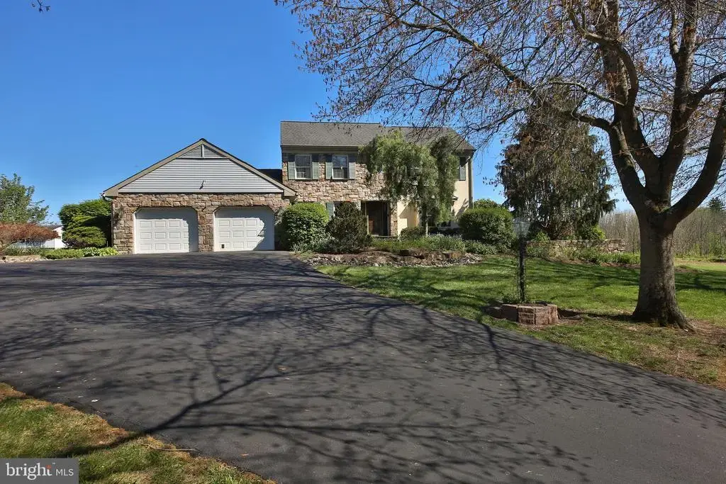 33 Harvest Ln, PERKASIE