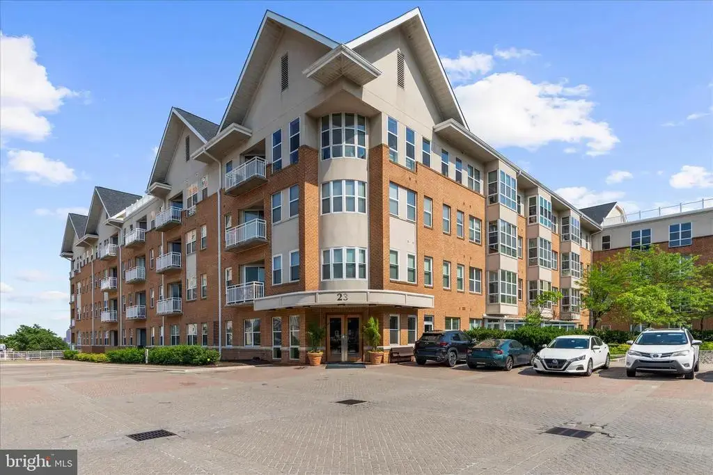 23 Pierside Dr #219, BALTIMORE