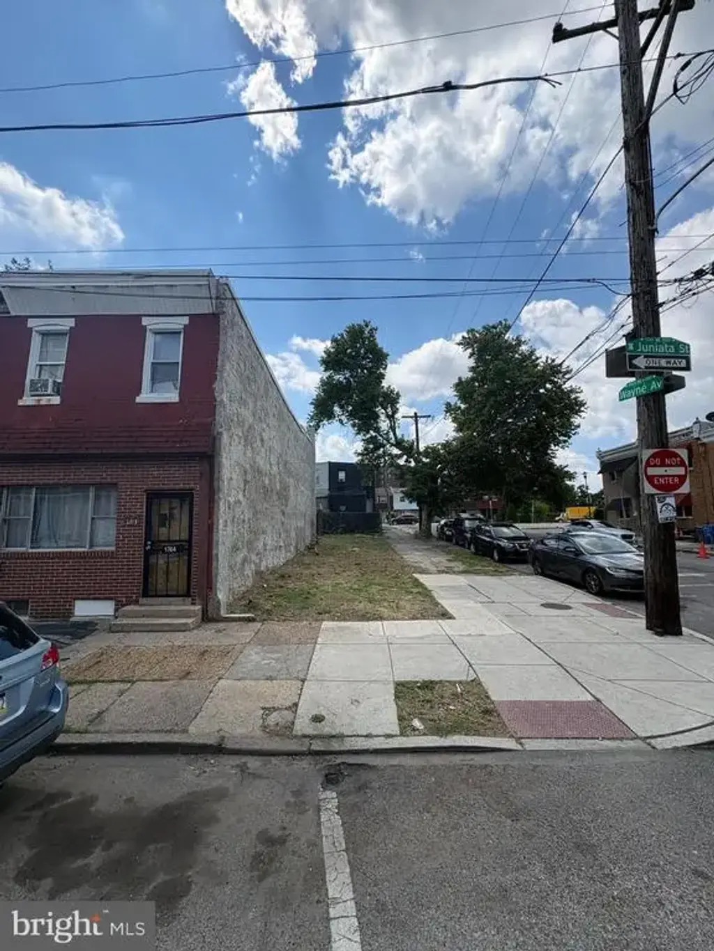 1766 W Juniata St, PHILADELPHIA